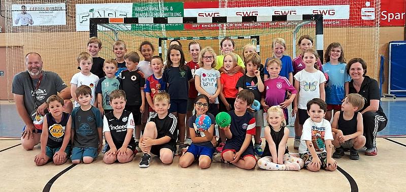 Minis der HSG Linden beim Training